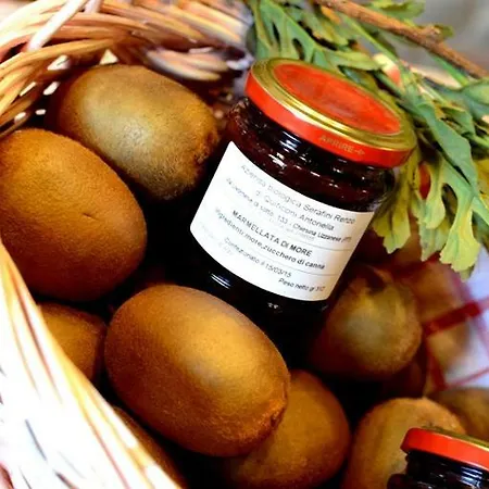 Podere Dei Kiwi Farm stay